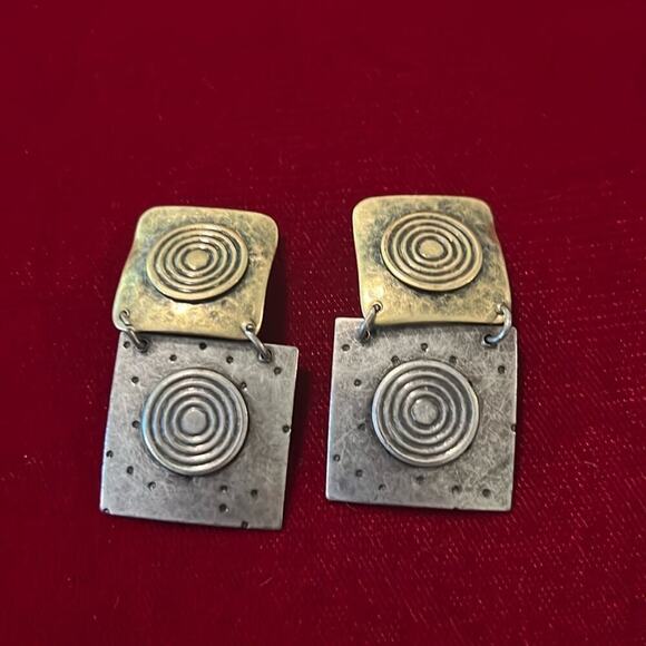 Jewelry - Vintage Clip Earrings